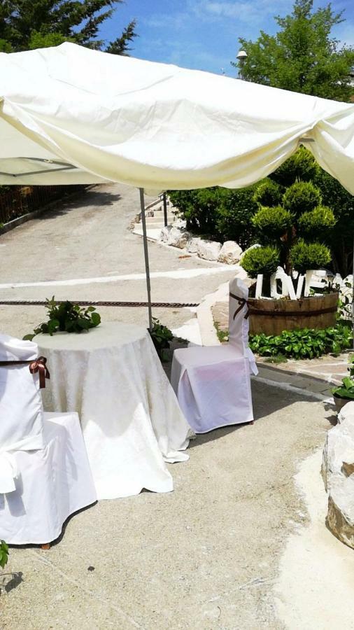 Hotel Il Volturino Calvello エクステリア 写真