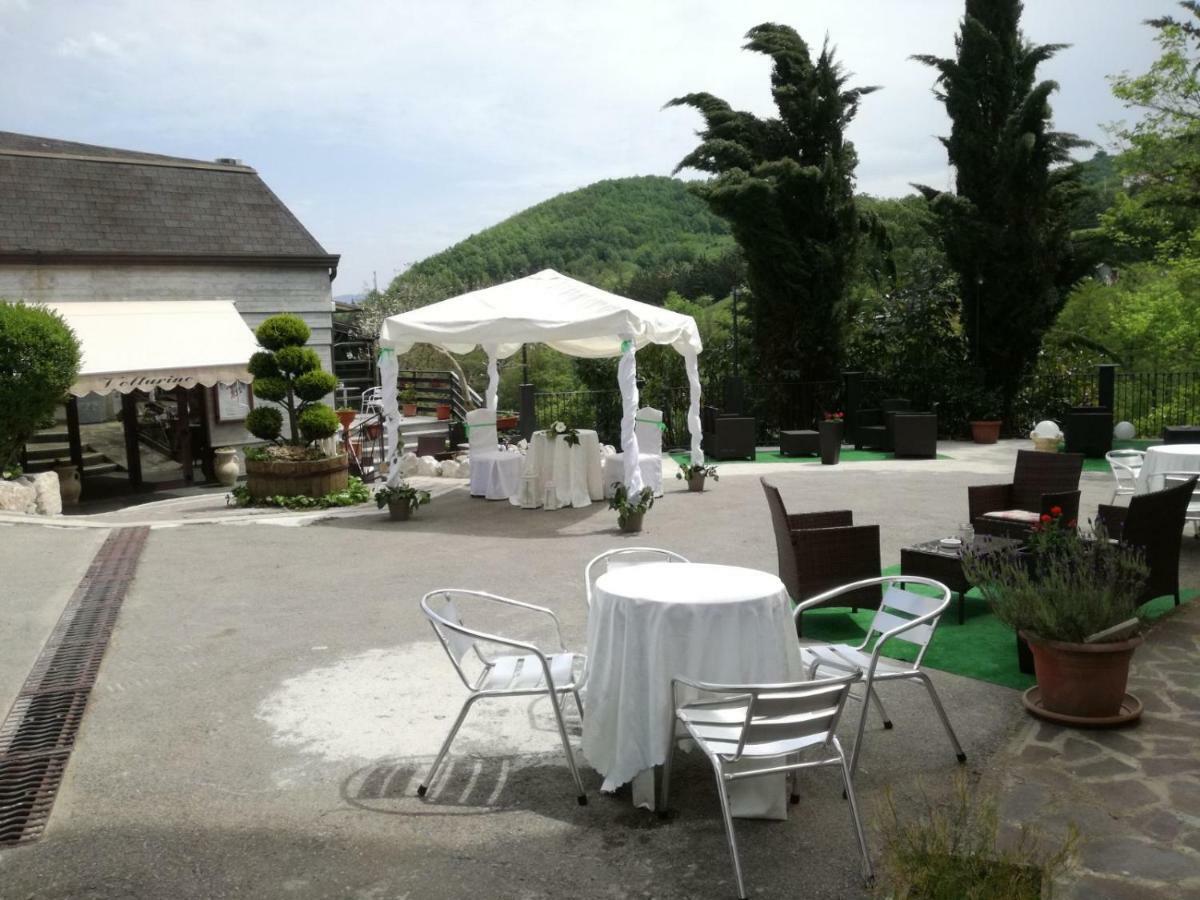Hotel Il Volturino Calvello エクステリア 写真